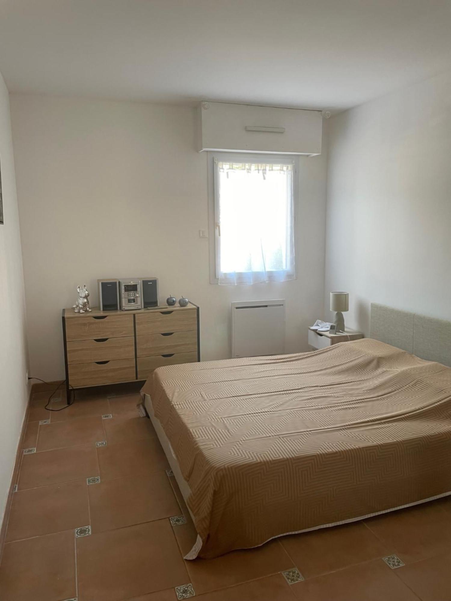 2 Pieces Saint Raphael Renove, Classe 4 Etoiles, 100 M Plages, Piscine, Tennis, Parc, Terrasse, Jardin Privatif Eksteriør billede