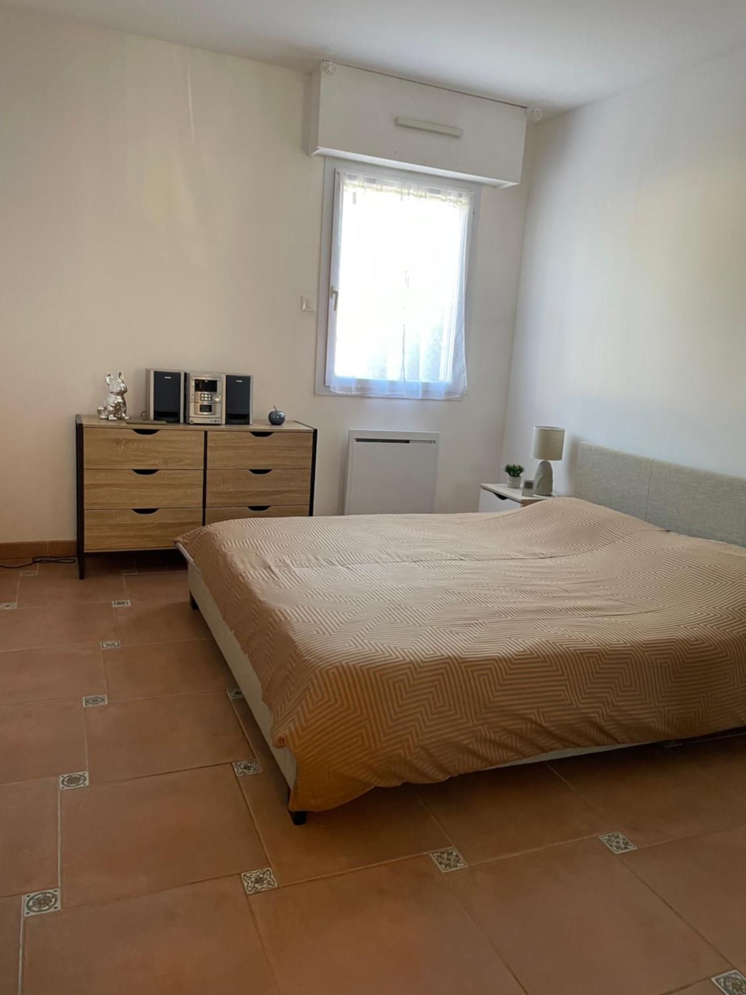 2 Pieces Saint Raphael Renove, Classe 4 Etoiles, 100 M Plages, Piscine, Tennis, Parc, Terrasse, Jardin Privatif Eksteriør billede